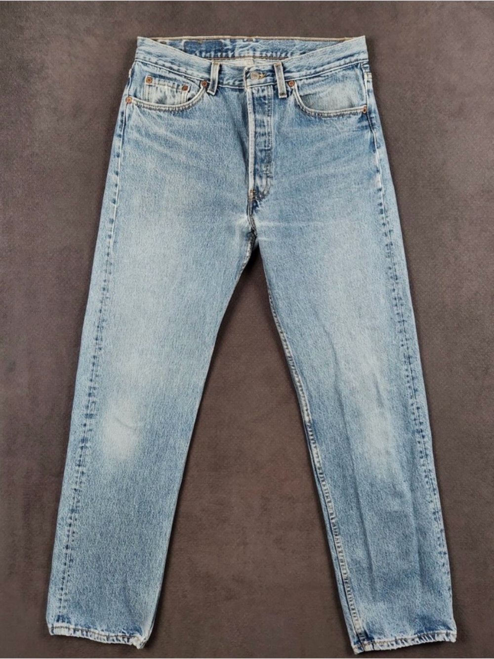 Vintage Levis 501 Jeans Mens 32x32 Light Wash Blue Button Fly 90s USA Fits 30x32